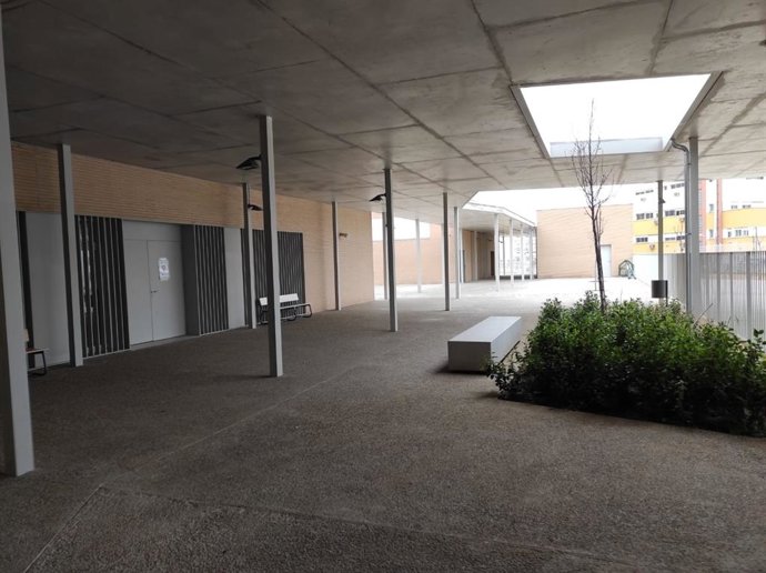 Archivo - Interior de un colegio público en Córdoba capital.