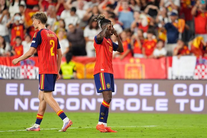 Nico Williams celebra su gol en el España-Croacia de la Liga de Naciones 26-27