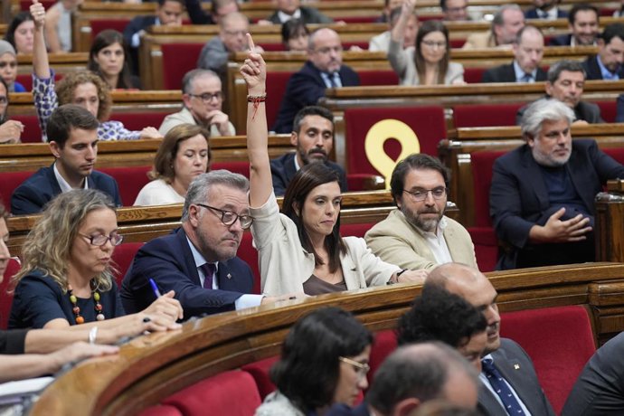 La diputada del PSC Elena Díaz durant el Debat General de Política Nacional General, a 1 d'octubre de 2026, a Barcelona, Catalunya (Espanya). El Parlament afronta la tercera jornada del Debat de Política General en el qual se segueix parlant de les prop