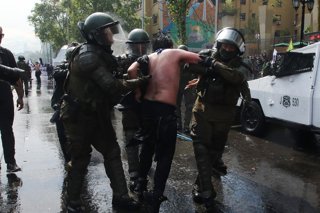 Santiago 1 de octubre 2026. La Confederacion de Estudiantes de Chile y organizaciones sociales convocan a paro nacional en Santiago y regiones, en demanda de recursos para la educacion publica en el marco de la discusion de la Ley de Presupuesto