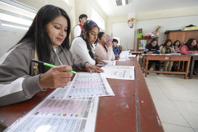 Perú.- ERM 2026: el 28.3 % de miembros de mesa seleccionados son menores de 30 años