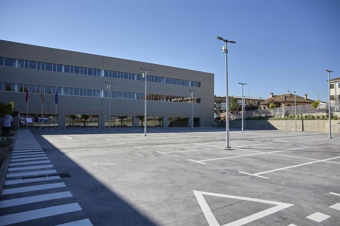 Archivo - Fachada del nuevo edificio judicial de Navalcarnero, a 15 de octubre de 2021, en Navalcarnero, Madrid, (España). 