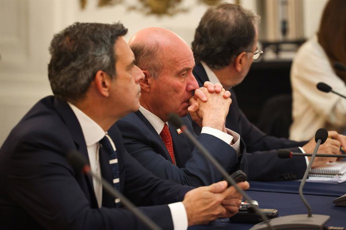 Santiago, 01 de Octubre del 2026.  Comisión de Hacienda: Con objeto de votar en general el proyecto de ley, iniciado en Mensaje del Presidente de la República, José Antonio Kast Rist, de Reforma al mercado de capitales y financiamiento de la casa propia,
