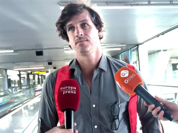 Feliciano López a su llegada al aeropuerto de Madrid este jueves