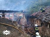 Foto: Quema un hórreo en Almurfe (Belmonte de Miranda)