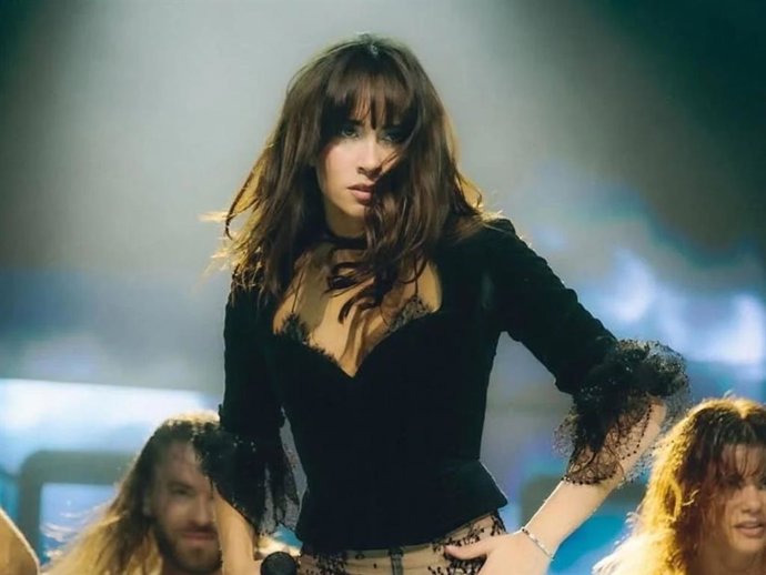 El look 'dark glamour' de Aitana Ocaña en su 'Cuarto Azul World Tour' que pasó desapercibido