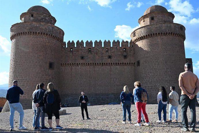 Más de 30.000 personas han visitado el Castillo de La Calahorra desde su apertura al público por la Diputación