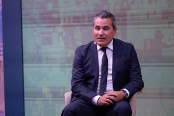El consejero delegado de Indra, Josep Maria Recasens, interviene durante la III edición de 'Diálogos para la Seguridad', en el Centro Superior de Estudios de la Defensa Nacional (CESEDEN), a 17 de septiembre de 2026, en Madrid (España). Organizado por El 