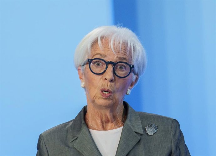 Archivo - 23 July 2026, Hesse, Frankfurt am Main: President of the European Central Bank (ECB) Christine Lagarde speaks at a press conference during the ECB Governing Council meeting. Photo: Andreas Arnold/dpa