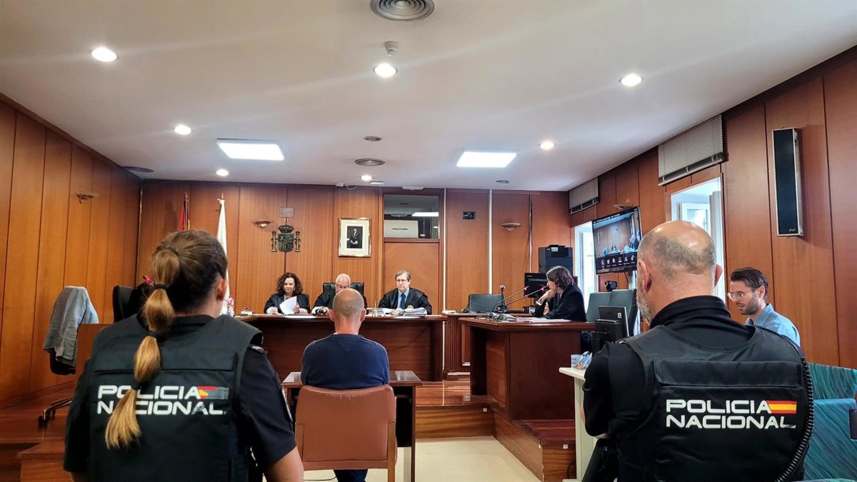 Condenado a seis años por quemar la casa de su madre en Castro tras negarle dinero para drogas