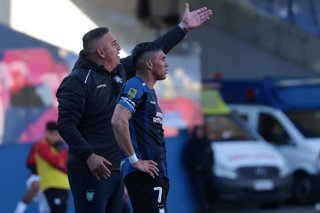 Futbol, Huachipato vs Colo Colo Vigesimosegunda fecha, campeonato Nacional 2026. El entrenador de Huachipato Jaime Garcia es fotografiado durante el partido de primera division contra Colo Colo disputado en el estadio Ester Roa de Concepcion,