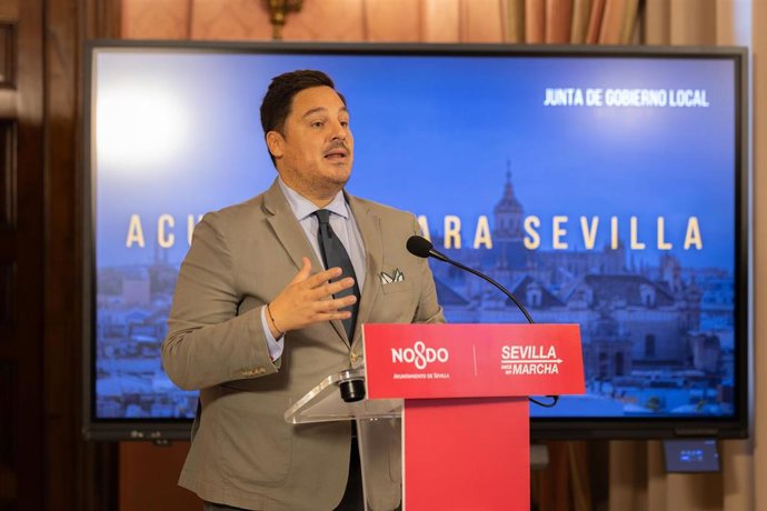 El delegado de Servicios Sociales, José Luis García