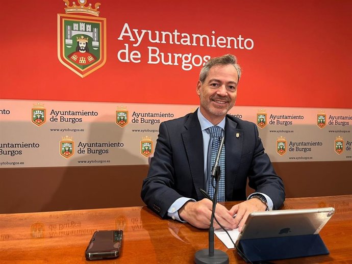 Barriada durante la rueda de prensa.