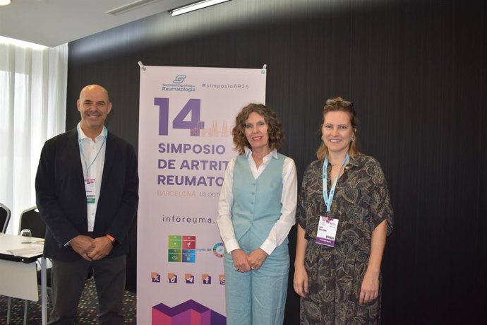 Expertos en artritis reumatoide durante el simposio.