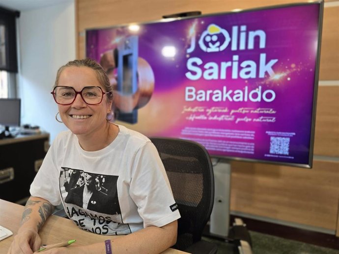 La edil de Cultura, Nerea Cantero, presenta la convocatoria de los Jolín Sariak 2026