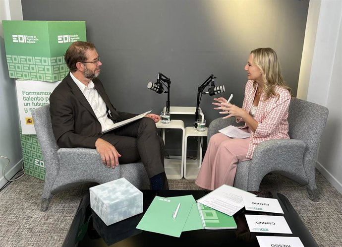 García Brustenga, presidente de EOI en el nuevo episodio de su videopodcast