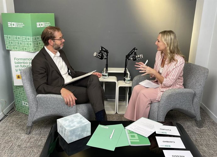 García Brustenga, presidente de EOI en el nuevo episodio de su videopodcast