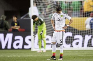 Futbol, Mexico v Chile. Copa America Centenario 2016. Los jugadores de la selecciÛn mexicana se lamentan tras perder el partido contra Chile por cuartos de final de la Copa Centenario disputado en el estadio Levi's de Santa Clara, Estados