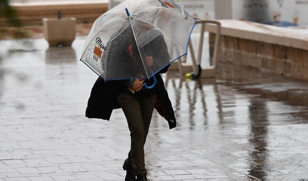 El 112 activa este sábado la alerta amarilla por lluvias y tormentas en toda Extremadura