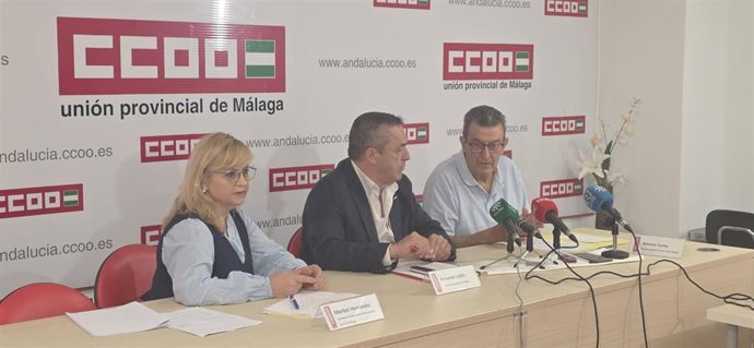 Rueda de prensa en la sede de CCOO en Málaga.