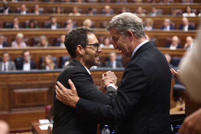 El diputat del PP Sergio Sayas i el president del partit, Alberto Núñez Feijóo