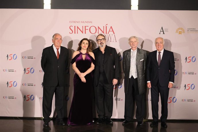 Amado Franco, presidente de Fundación Ibercaja; Sabina Puértolas, soprano; Joan Valent, compositor; Grzegorz Nowak, director, y José Luis Rodrigo, director general de Fundación Ibercaja.