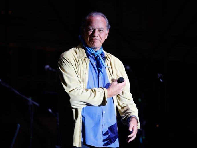 Bertín Osborne durante su concierto en Torrejón de Ardoz
