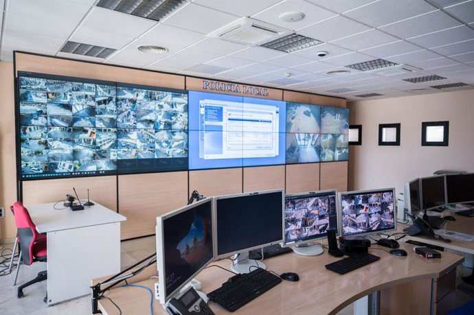 Archivo - Imagen de archivo del Centro Municipal de Emergencias de Málaga.