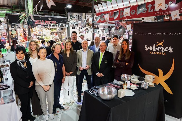 Archivo - Actividad promocional de 'Sabores Almería' en el Mercado de La Paz de Madrid.