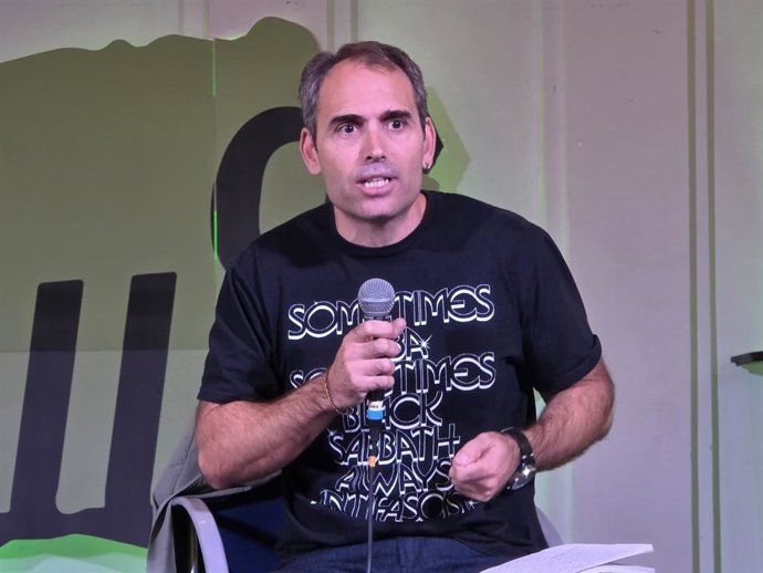 El coordinador general de IU Andalucía y diputado en el Congreso, Toni Valero.