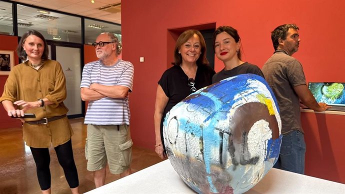 El Taller Escuela de Cerámica de Muel (Zaragoza) colabora por sexto año consecutivo con CERCO con la obra artística de Lora Zyuzina