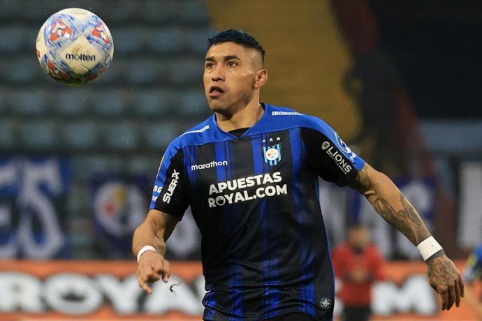 Futbol, Huachipato vs Cobresal Decimosexta fecha, campeonato Nacional 2026. El jugador de Huachipato Mario Briceno es fotografiado durante el partido de primera division contra Cobresal disputado en el estadio CAP de Talcahuano, Chile. 25/07/2026 Eduardo