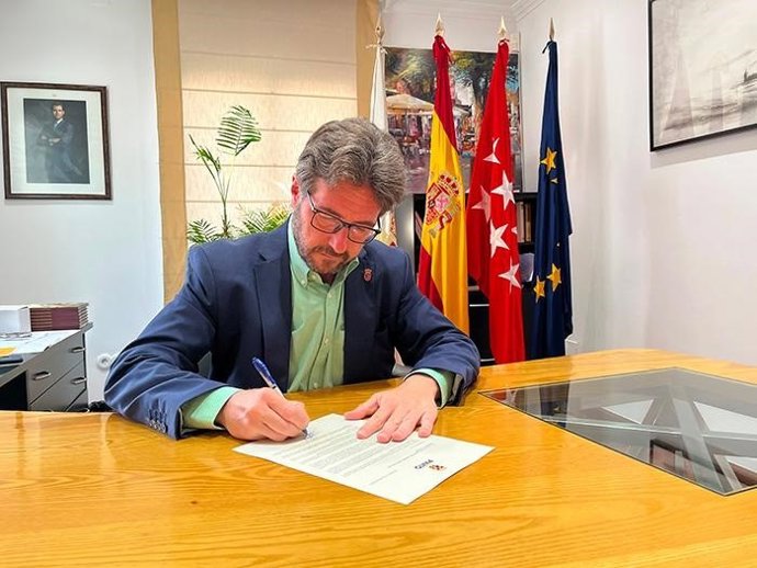 Archivo - El alcalde de Pinto, Salomón Aguado (PP)