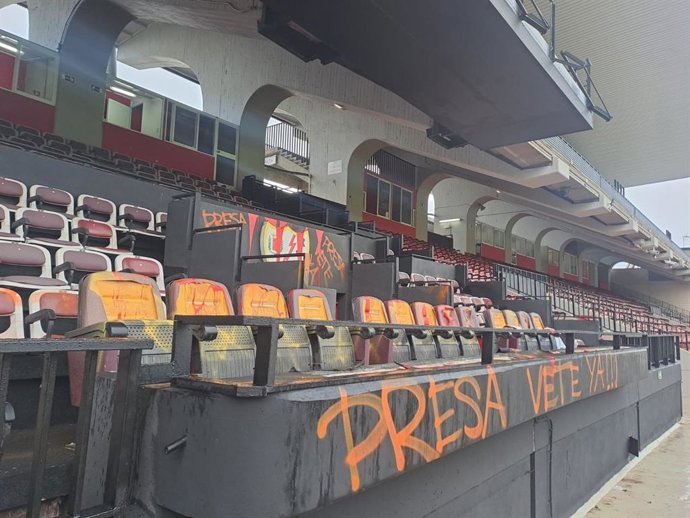 Vandalizan el palco del Estadio de Vallecas
