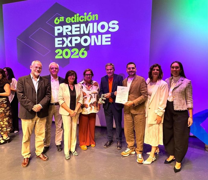 El Colegio de Arquitectos de Málaga recoge el Premio Expone 2026 por su muestra sobre Guerrero Strachan.