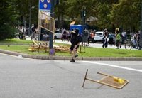 La manifestación por la vivienda en València se salda con un detenido y nueve policías heridos