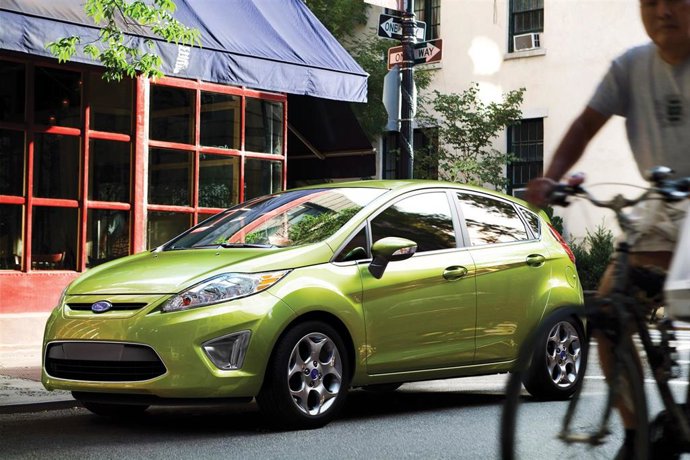Archivo - 2013 Ford Fiesta: All Fiesta models come equipped with Ford's leading safety and security features including driver knee airbag and anti-theft engine immobilizer.