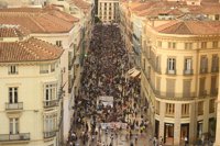 Miles de malagueños y granadinos claman por el derecho a una vivienda tras una mañana de protestas en Cádiz y Huelva