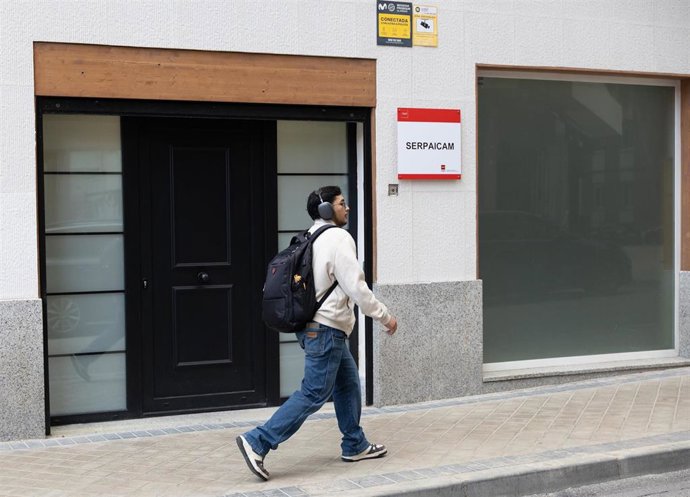 Archivo - Fachada del primer centro que ofrece el Servicio de Prevención y Atención Integral para hombres víctimas de violencia sexual en entornos de chemsex y otros ámbitos, a 11 de mayo de 2026, en Madrid (España). La Comunidad de Madrid ha puesto en ma