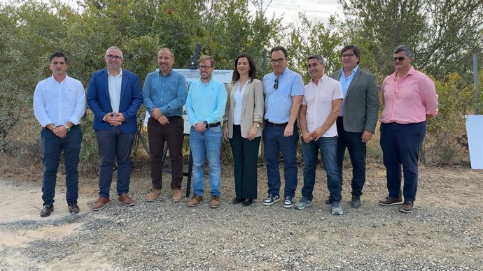 Visita de la CHG a los trabajos en el arroyo del Conejo de Los Palacios (Sevilla).
