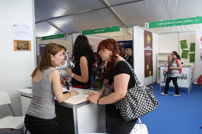 Archivo - Feria de empleo de la UJA. Imagen de archivo.