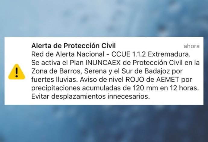 Mensaje de Es-Alert que la Junta de Extremadura ha remitido este domingo, 4 de octubre de 2026, a las zonas de Barros, Serena y sur de Badajoz a consecuencia de las fuertes lluvias.