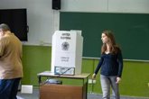 Foto: Abren los colegios para las elecciones en Brasil, primer asalto de la gran pugna entre Lula y Bolsonaro