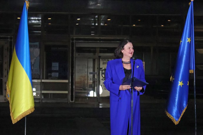 Archivo - May 9, 2026, Kyiv, Ukraine: Ambassador of the European Union to Ukraine Katarina Mathernova attends a ceremony illuminating the Motherland Monument in EU flag colors to mark Europe Day, Kyiv, Ukraine, on May 9, 2026