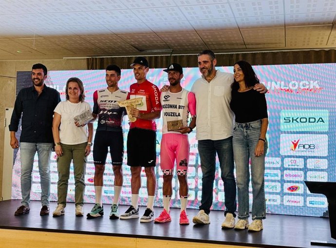 Entrega de premios de la carrera Titan Desert Almería.