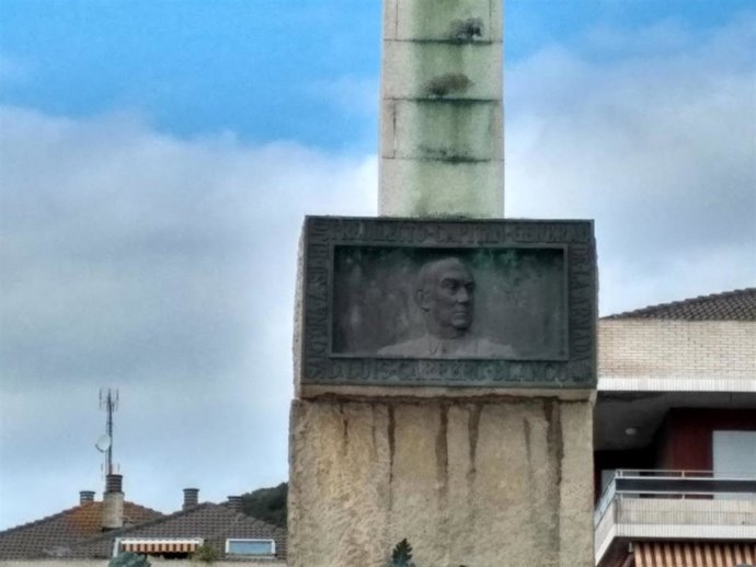 Archivo - Monumento a Carrero Blanco en Santoña (Cantabria)