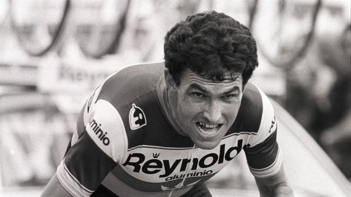 Fallece el exciclista Ángel Arroyo, pionero y segundo en el Tour de Francia 1983.