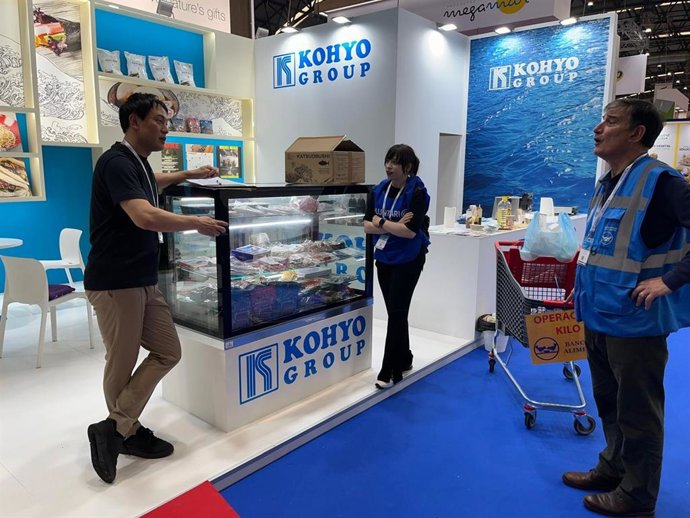 Imagen de voluntarios de Banco de Alimentos en Conxemar.