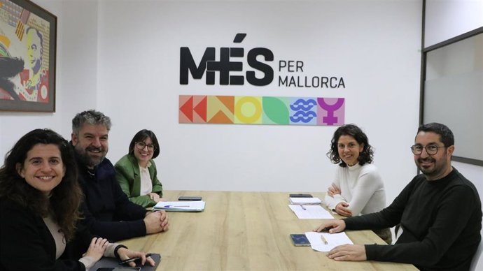 Archivo - Reunión de representantes de MÉS per Mallorca y Més per Menorca.