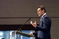 Moreno valora que Vox está siendo un socio "leal" aunque augura "un poquito de meneo" con el adelanto electoral al 29N